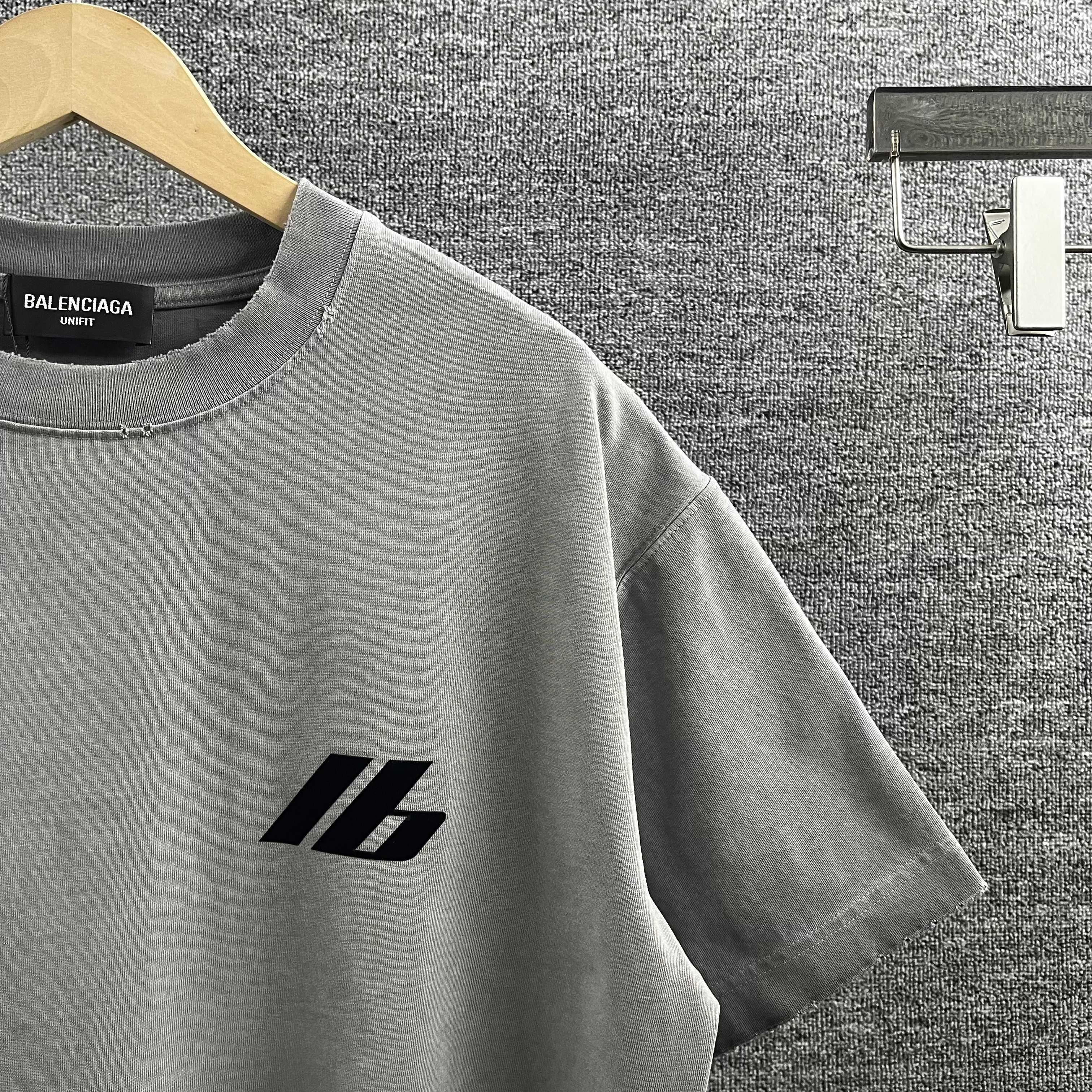 BAL* * 2025 New Arrival logo T Same Style Size：S M L XL XXL ：